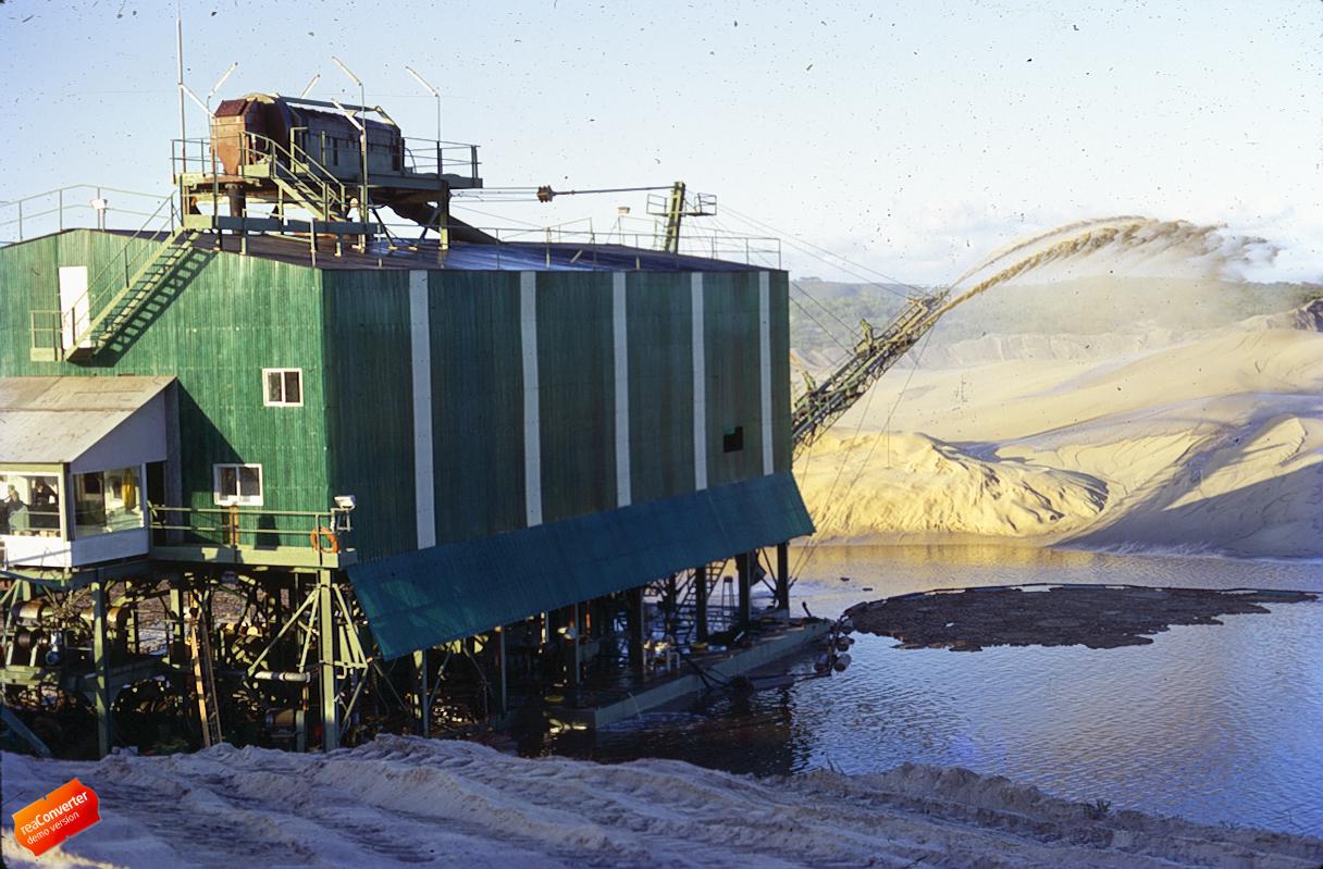 Rutile Dredger
